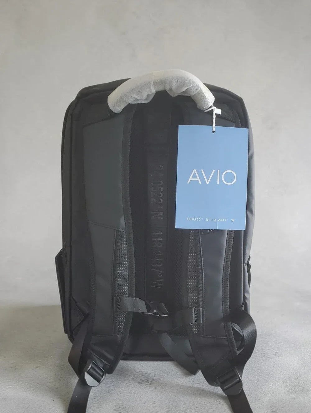 NWT AVIO APEX Vacuum Compression Travel Backpack Black